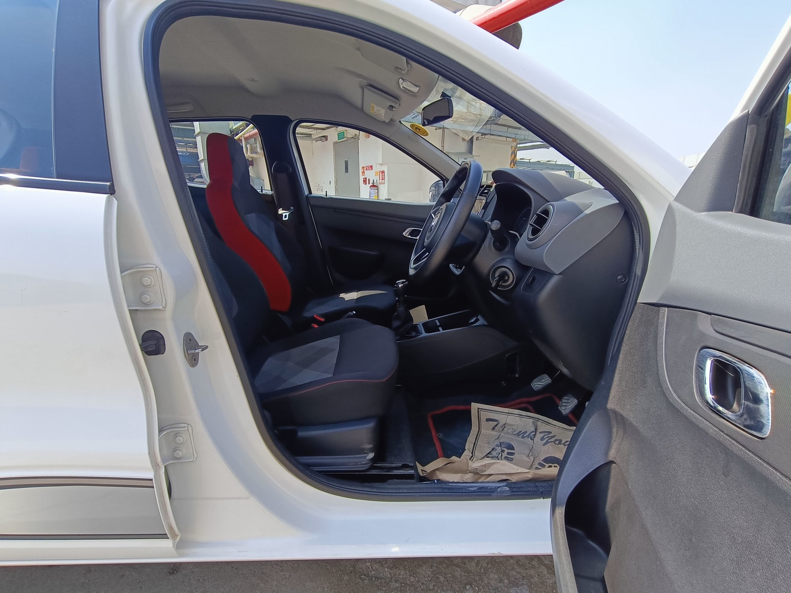 Kwid image 16 Kwid image 16