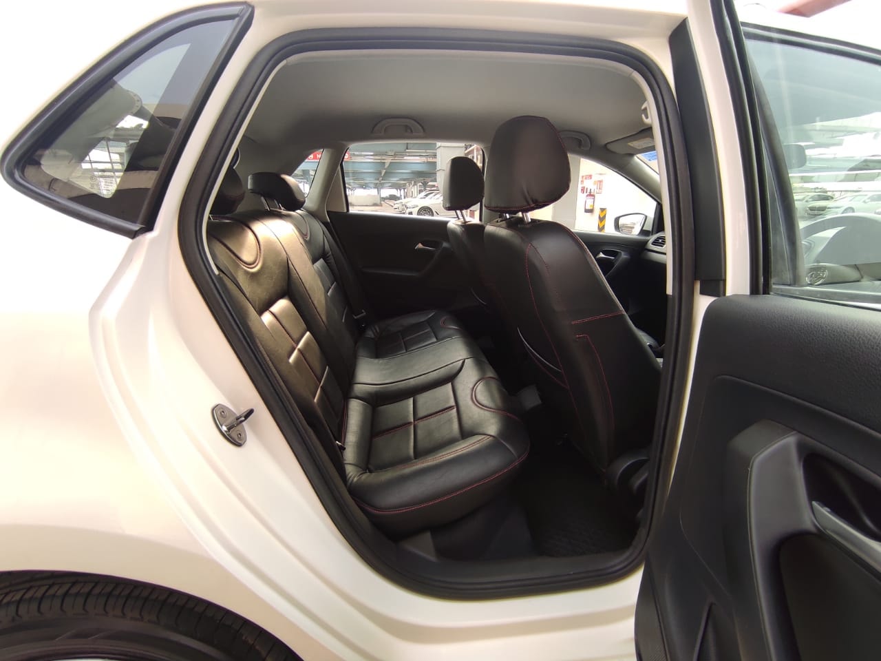 Polo image 17 Polo image 17