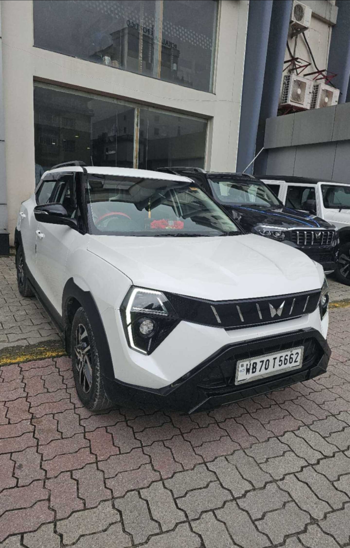 XUV 3XO image 4 XUV 3XO image 4