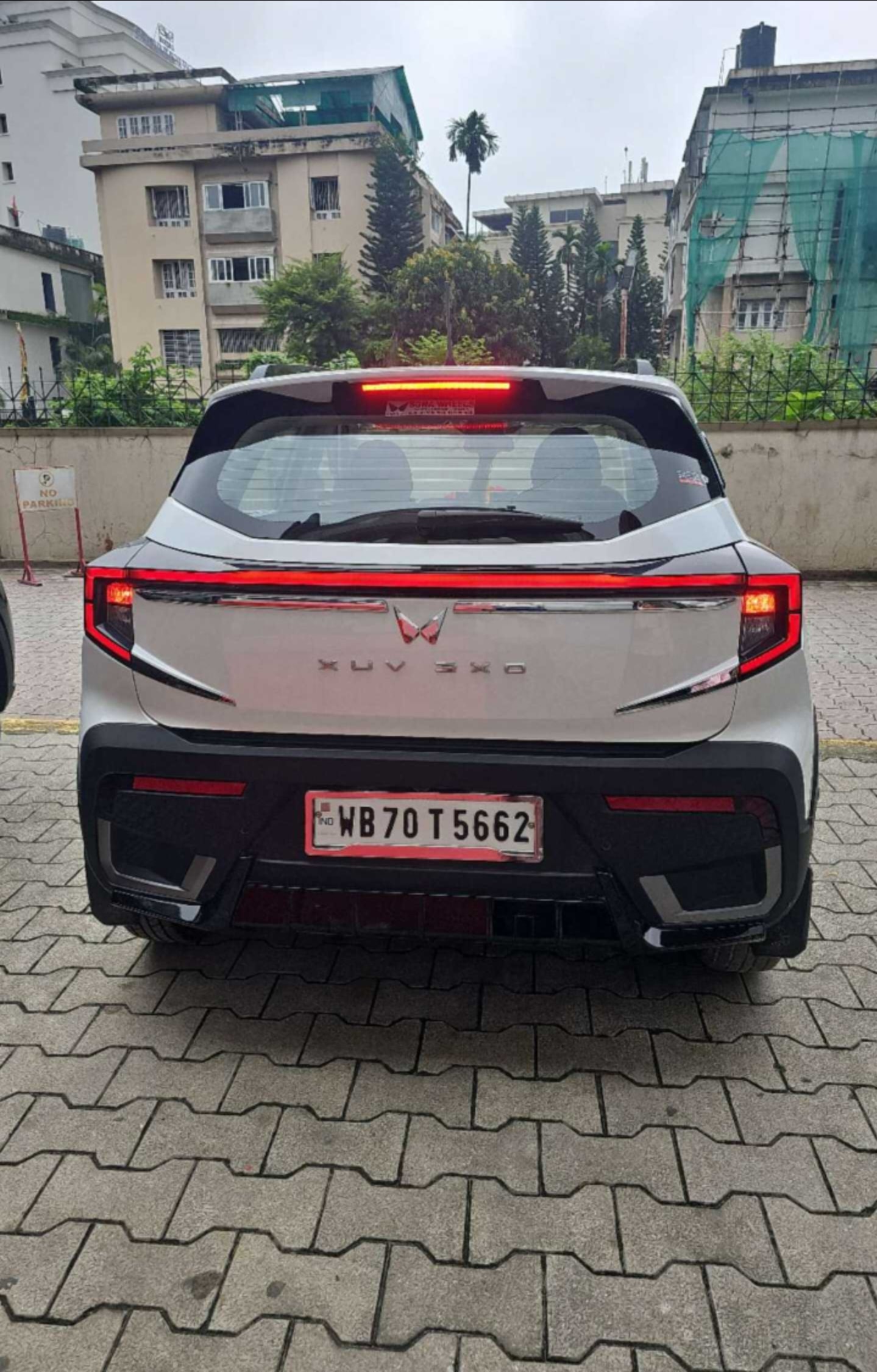 XUV 3XO image 3 XUV 3XO image 3