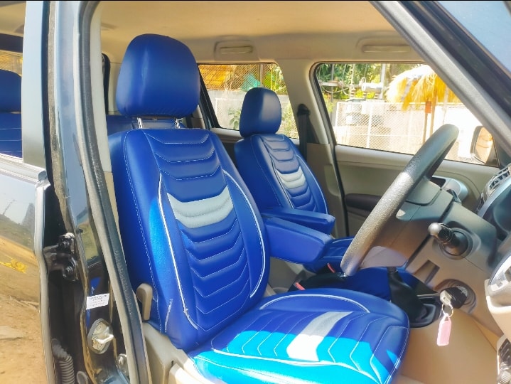 TUV300 image 13 TUV300 image 13