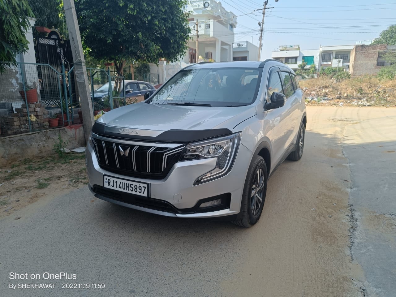 XUV700 image 2 XUV700 image 2