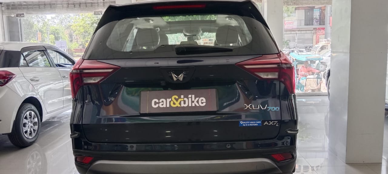 XUV700 image 3 XUV700 image 3