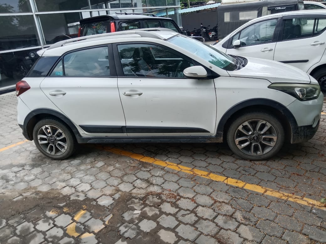 Used 2015 Hyundai i20 Active Used 2015 Hyundai i20 Active