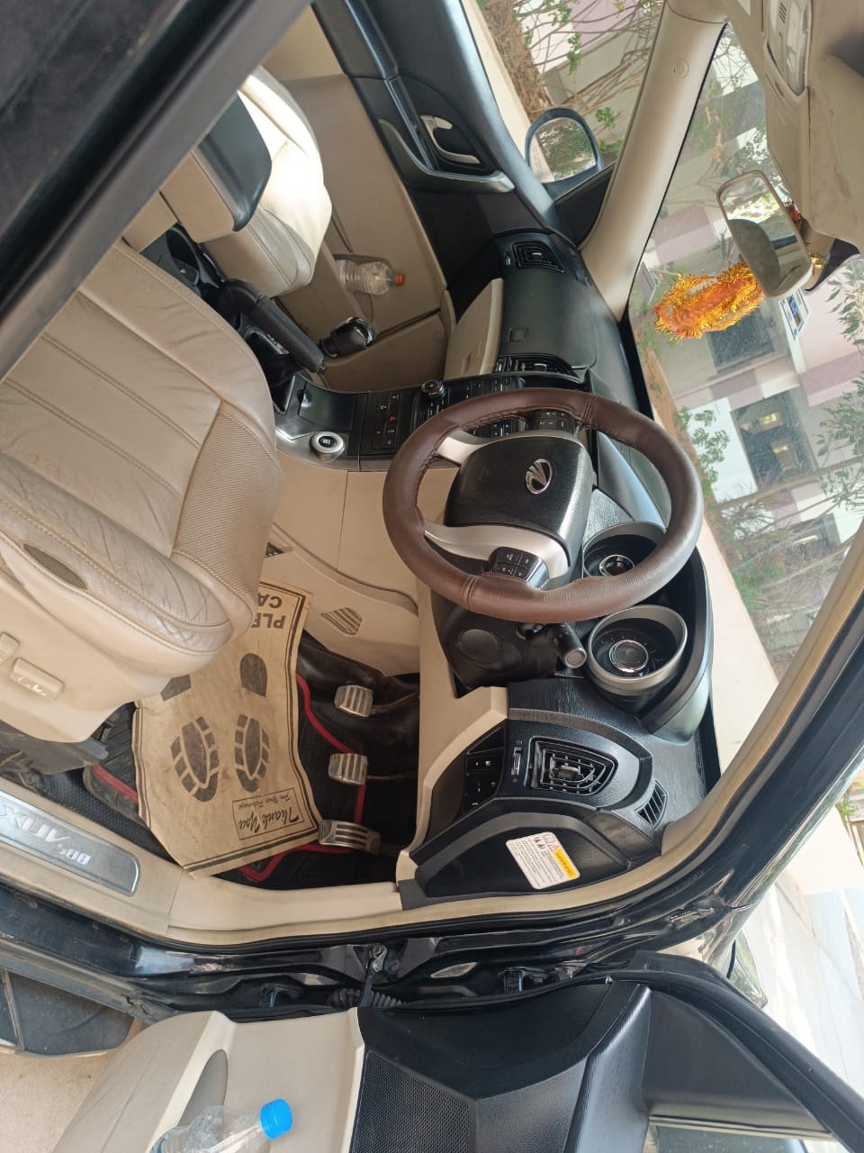 XUV500 image 5 XUV500 image 5