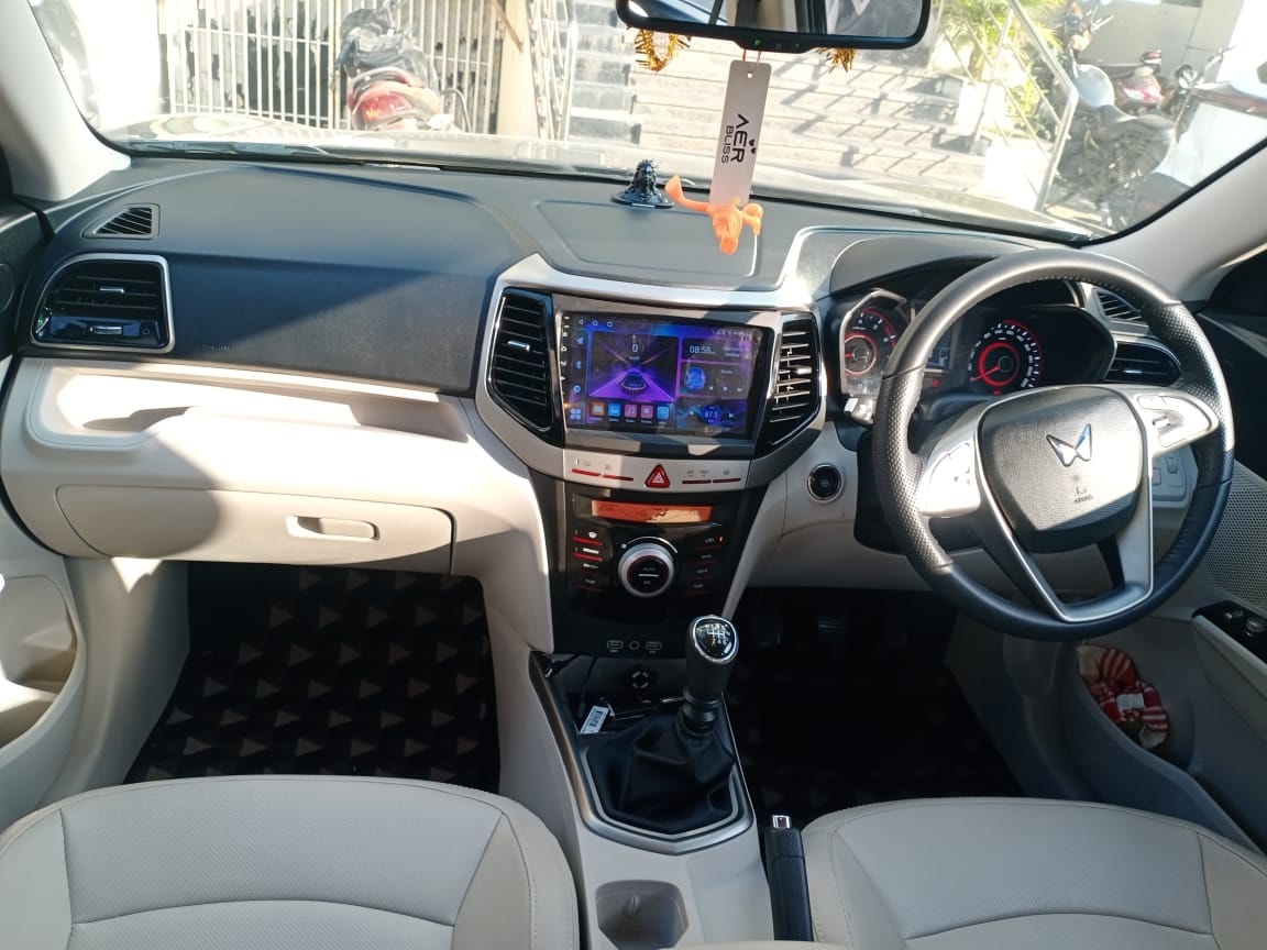 XUV700 image 6 XUV700 image 6