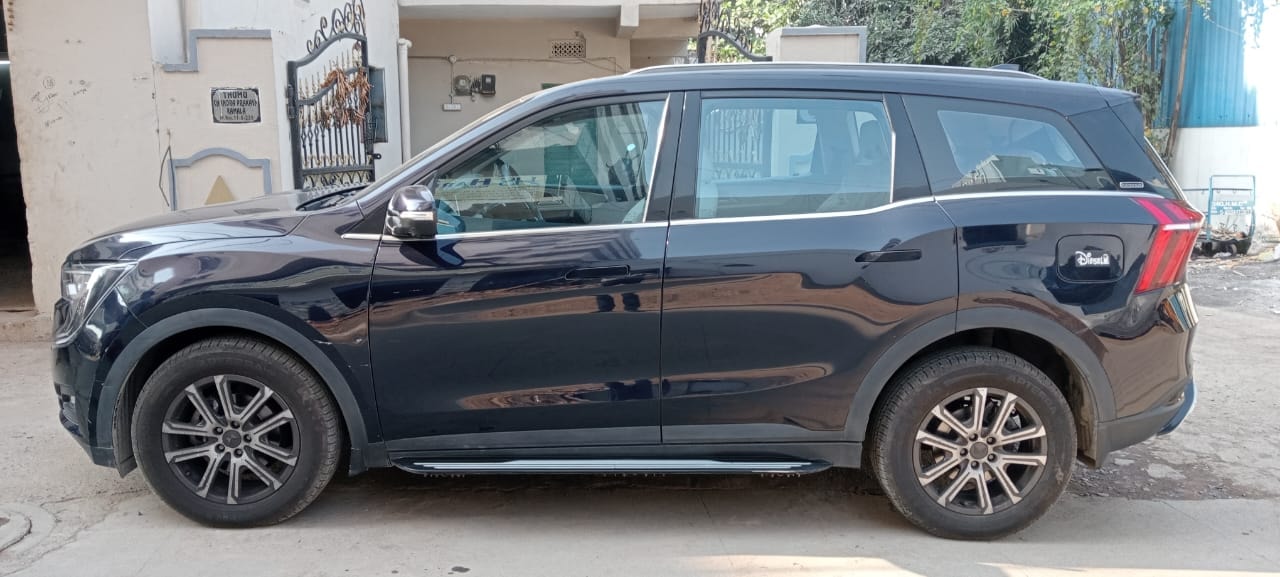 XUV700 image 1 XUV700 image 1