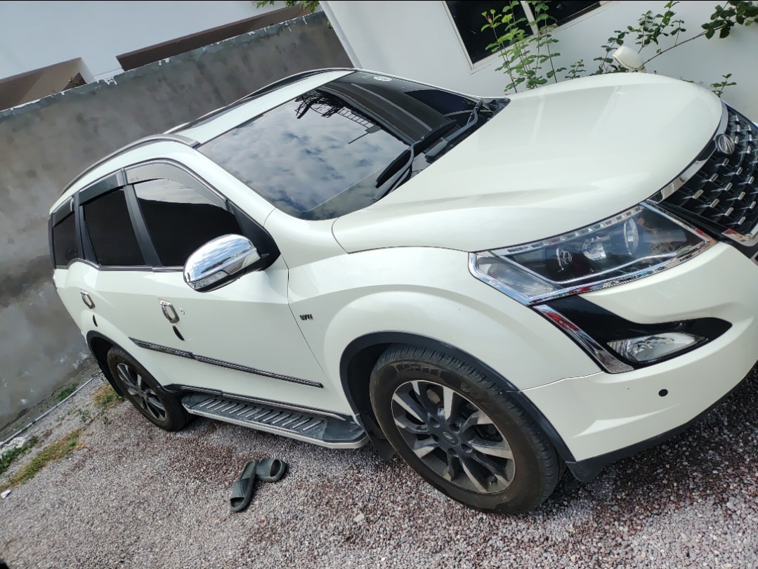 XUV500 image 1 XUV500 image 1