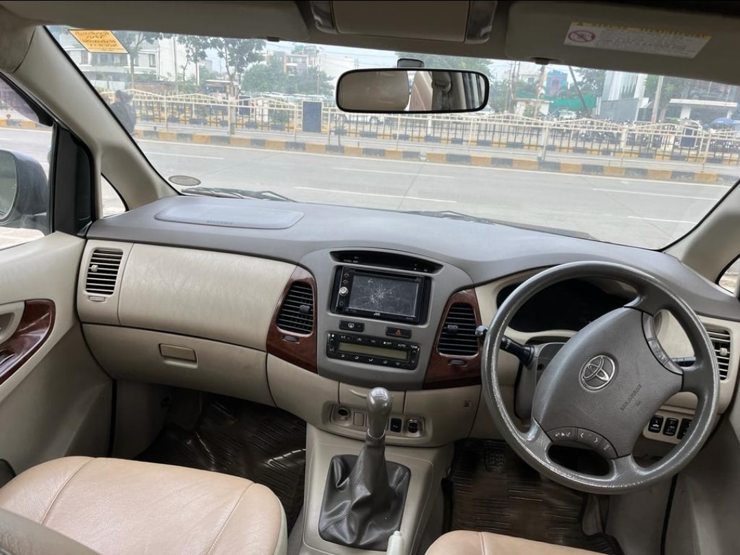 Used 2011 Toyota Innova Used 2011 Toyota Innova