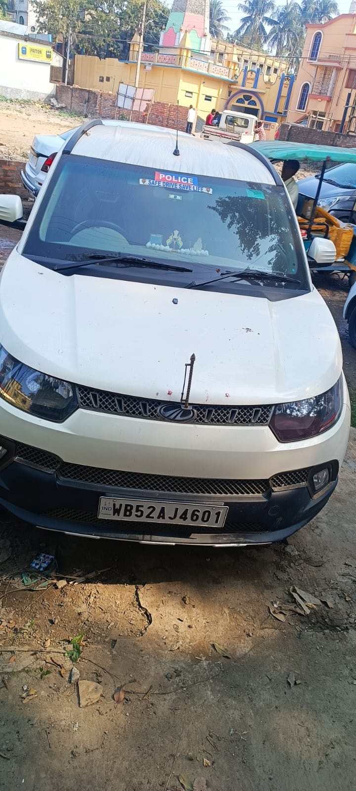 KUV100 image 1 KUV100 image 1