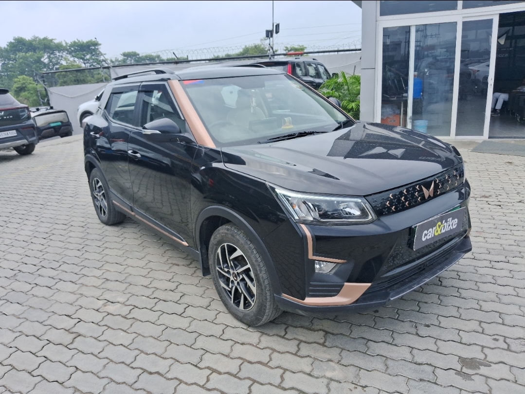 Used 2024 Mahindra XUV400 Used 2024 Mahindra XUV400