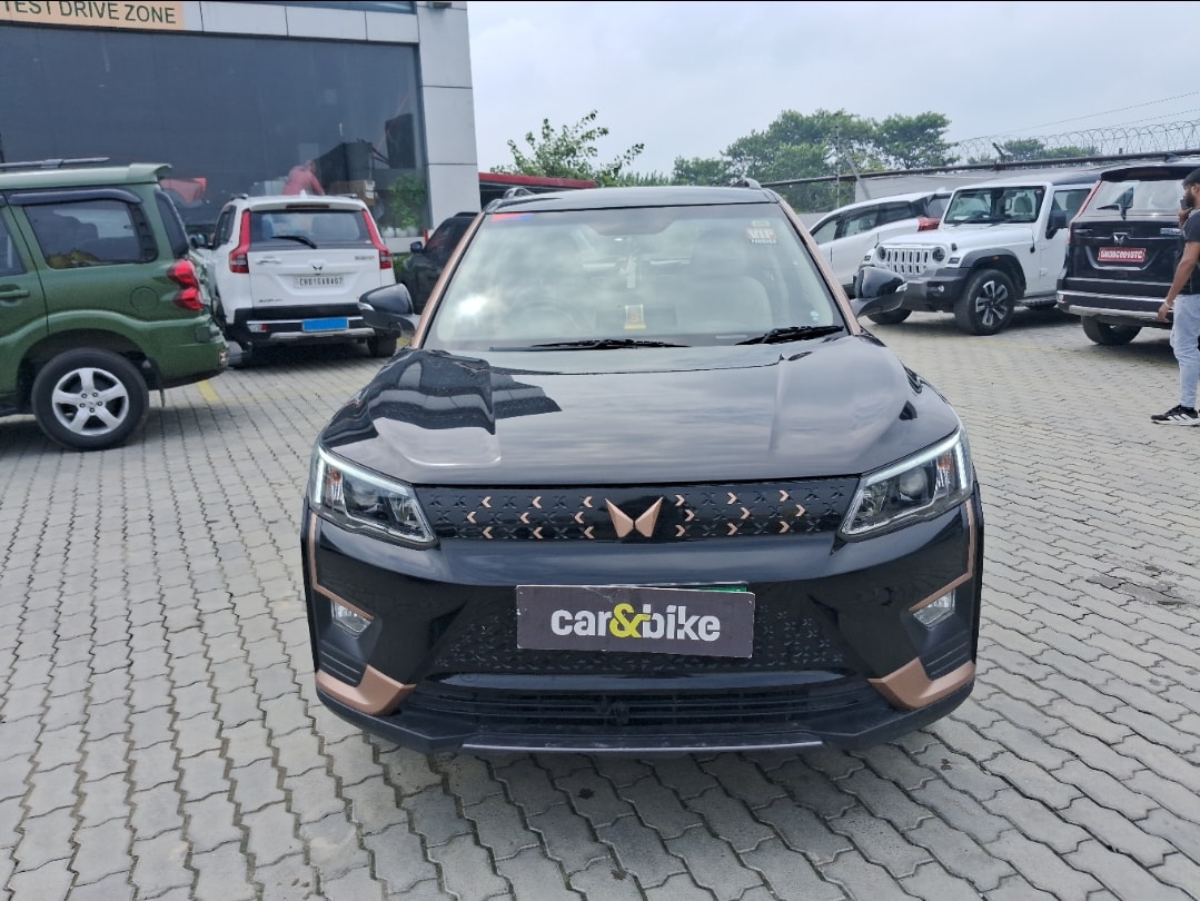 Used 2024 Mahindra XUV400 Used 2024 Mahindra XUV400
