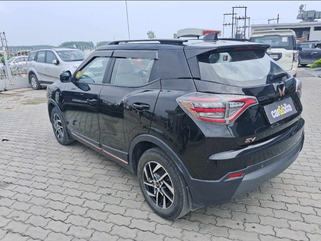 Used 2024 Mahindra XUV400 Used 2024 Mahindra XUV400