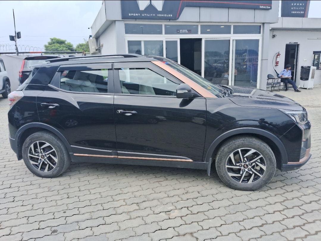 Used 2024 Mahindra XUV400 Used 2024 Mahindra XUV400