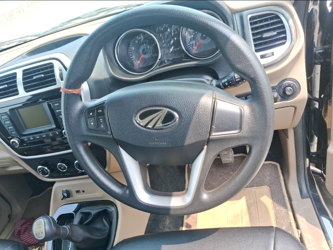 Used 2018 Mahindra TUV300 Used 2018 Mahindra TUV300