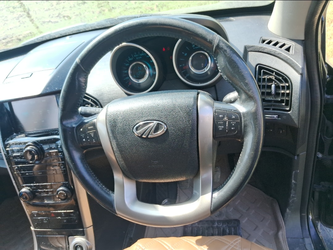 Used 2018 Mahindra XUV500 Used 2018 Mahindra XUV500