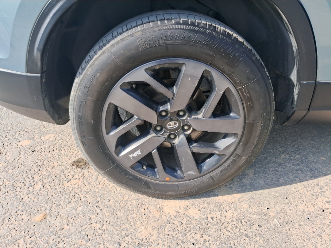 Used 2021 Tata Safari Used 2021 Tata Safari