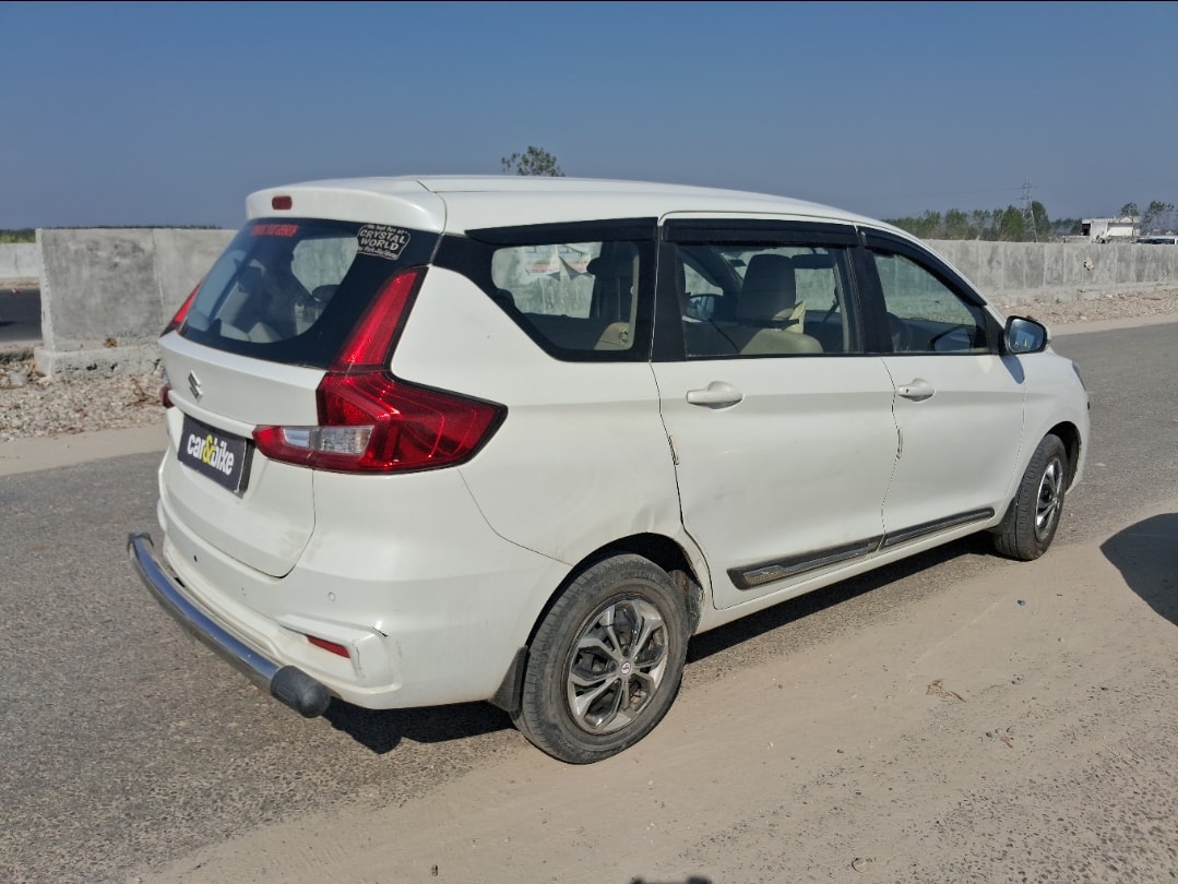 Used 2021 Maruti Suzuki Ertiga Used 2021 Maruti Suzuki Ertiga