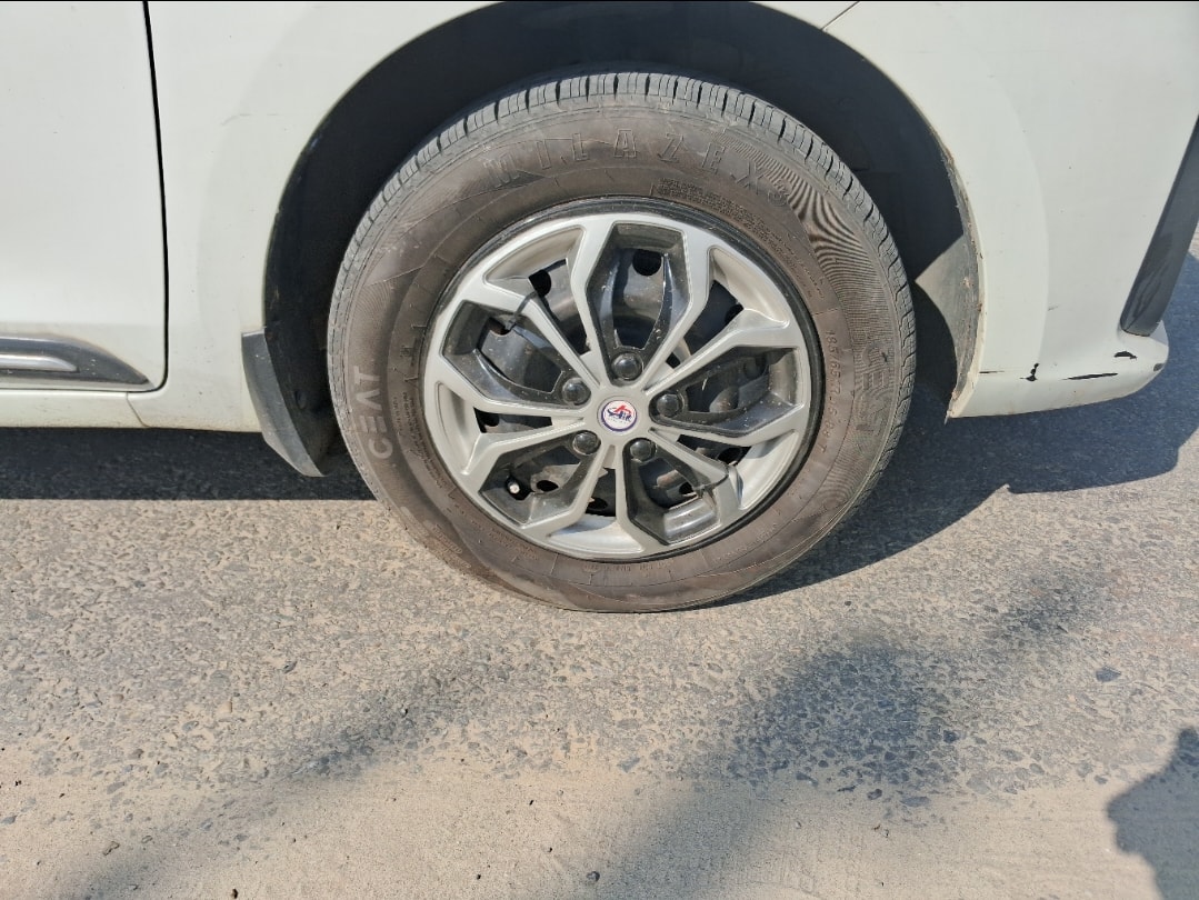 Used 2021 Maruti Suzuki Ertiga Used 2021 Maruti Suzuki Ertiga