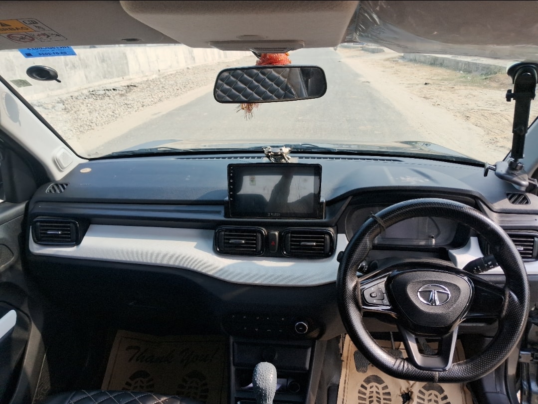 Punch image 11 Punch image 11