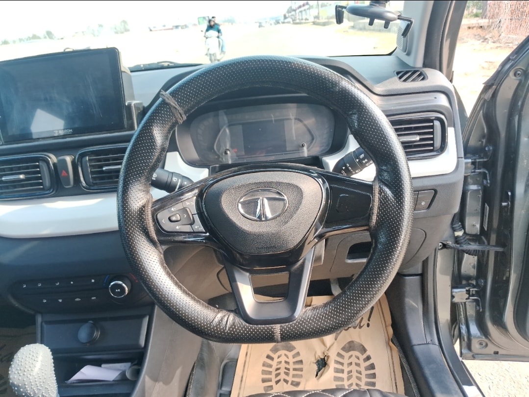 Punch image 12 Punch image 12