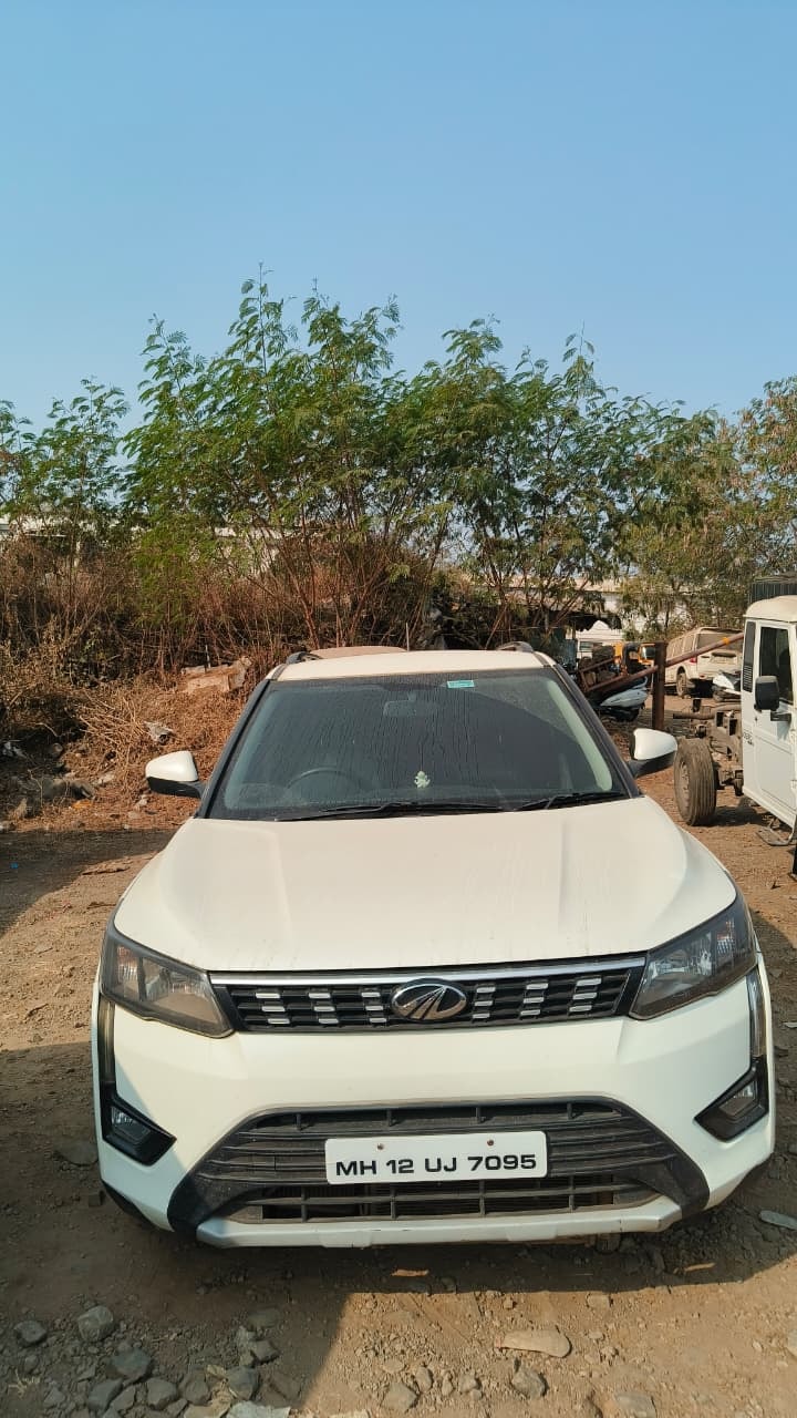 XUV300 image 1 XUV300 image 1