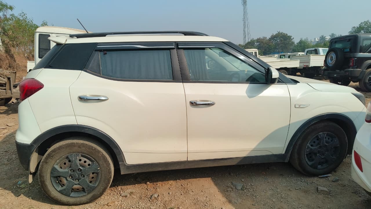 XUV300 image 4 XUV300 image 4