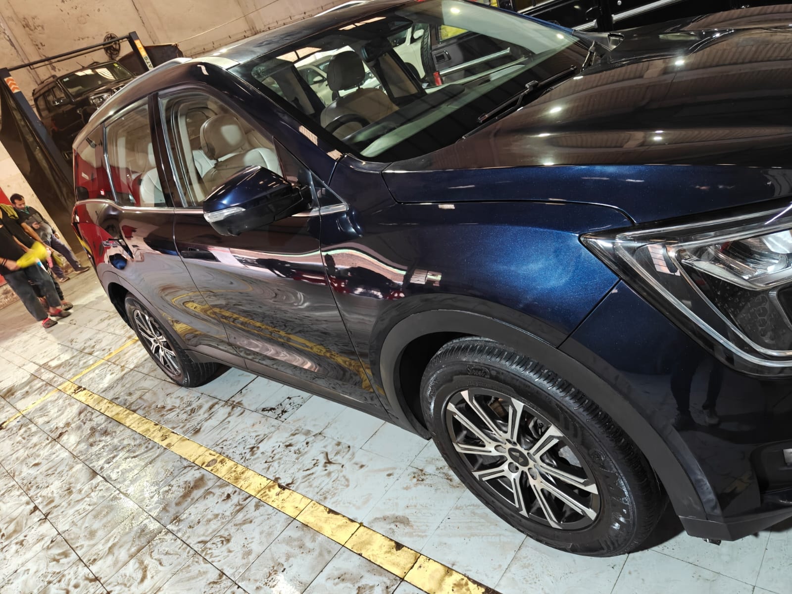 Used 2023 Mahindra XUV700 Used 2023 Mahindra XUV700