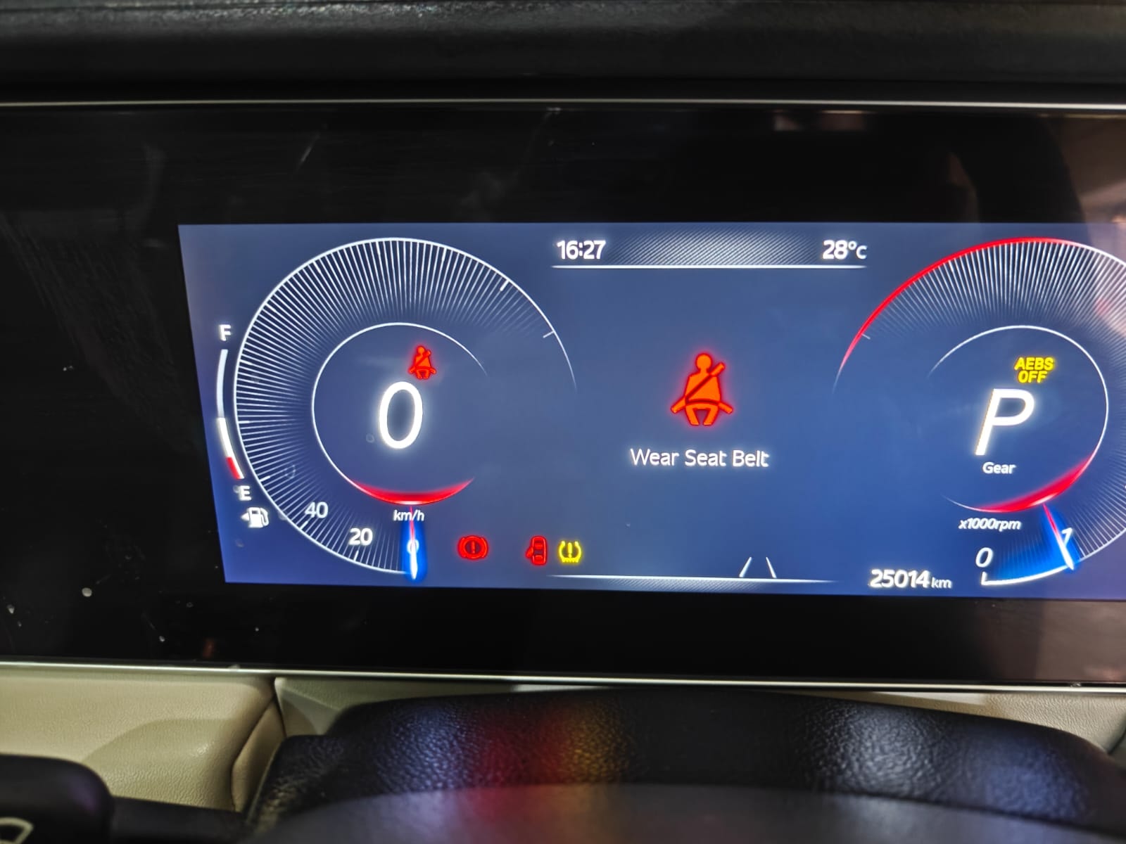 Used 2023 Mahindra XUV700 Used 2023 Mahindra XUV700