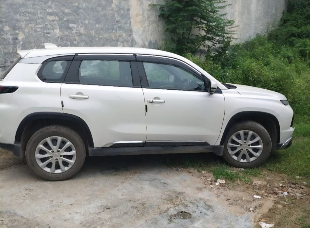 Grand Vitara image 1 Grand Vitara image 1