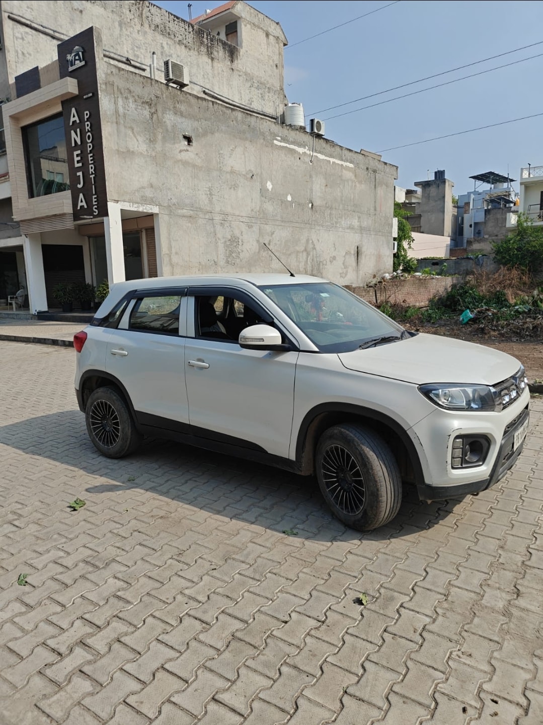 Vitara Brezza image 1 Vitara Brezza image 1