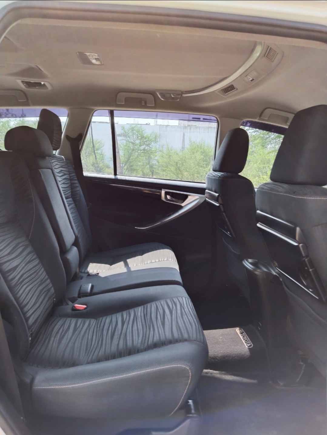 Used 2017 Toyota Innova Crysta Used 2017 Toyota Innova Crysta