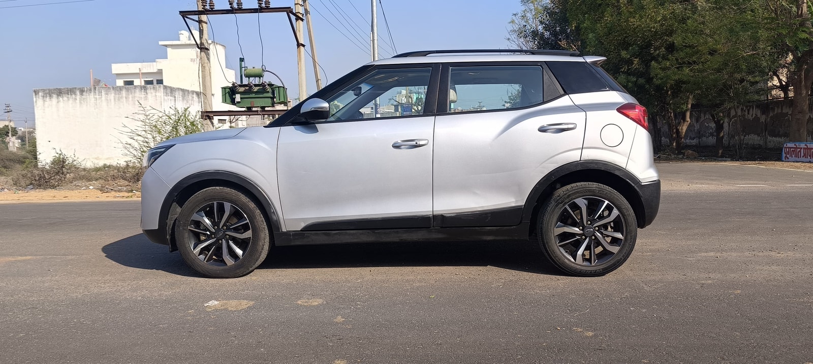 XUV300 image 2 XUV300 image 2