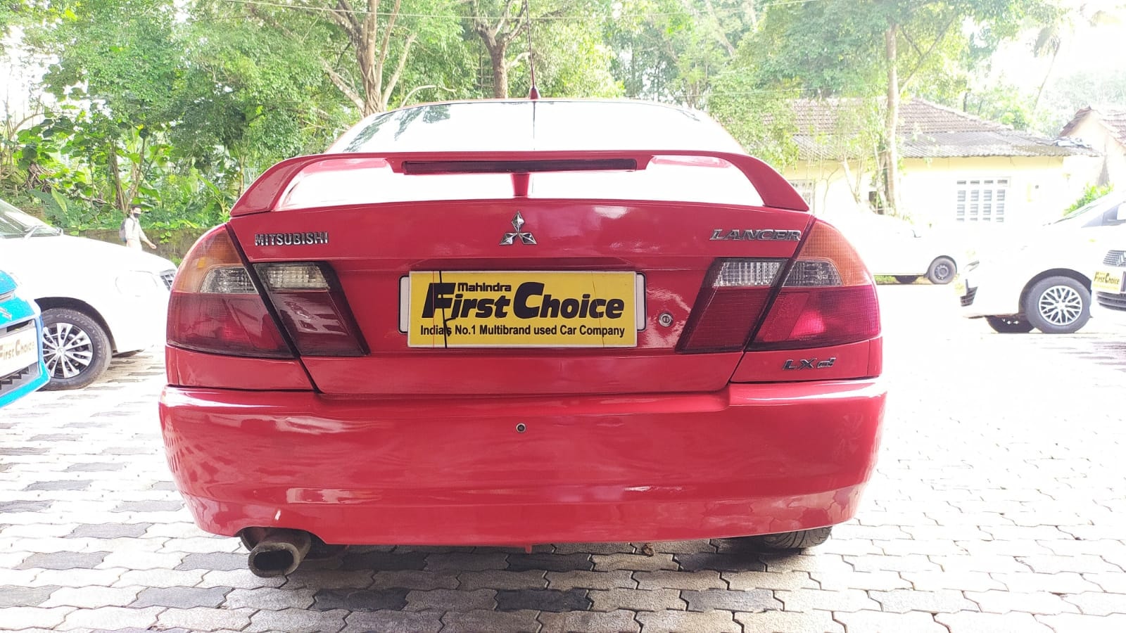 Lancer image 10 Lancer image 10