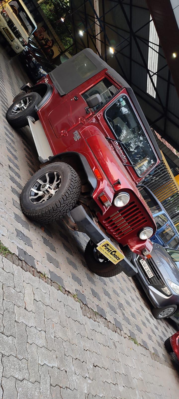 2014 Mahindra Thar DI 4WD BS4 PS Front Right View 