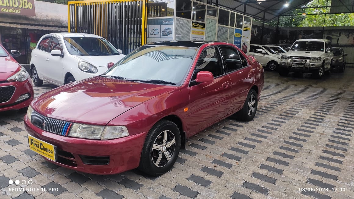 Lancer image 1 Lancer image 1