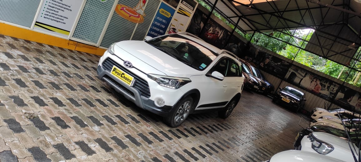 i20 Active image 1 i20 Active image 1