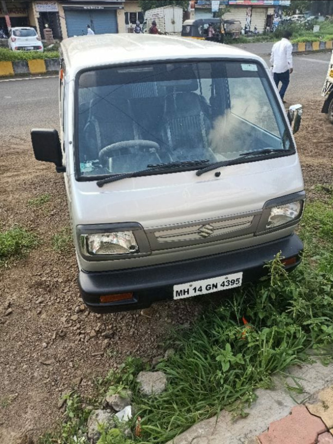 Used 2017 Maruti Suzuki Omni Used 2017 Maruti Suzuki Omni