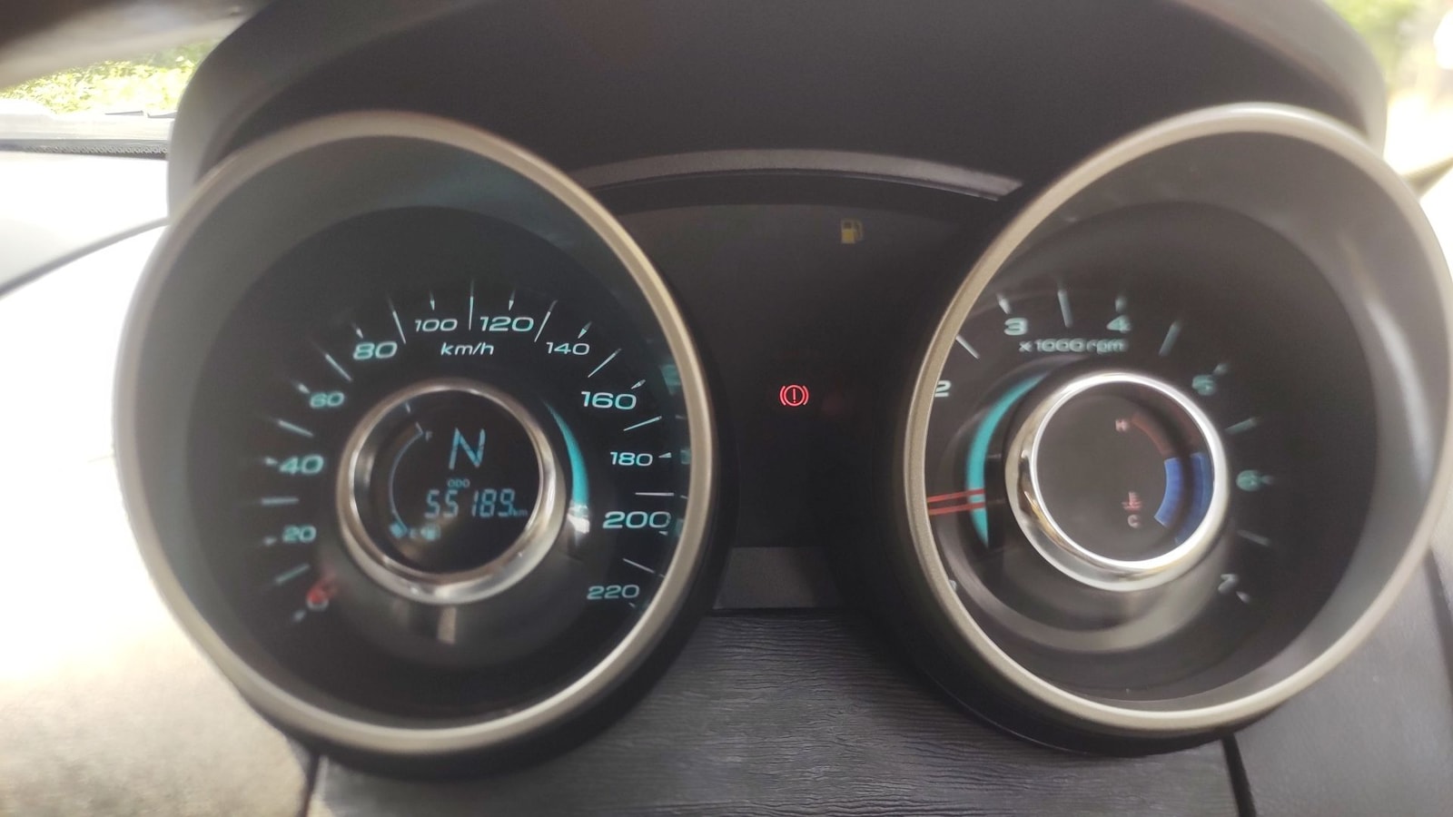 XUV500 image 15 XUV500 image 15