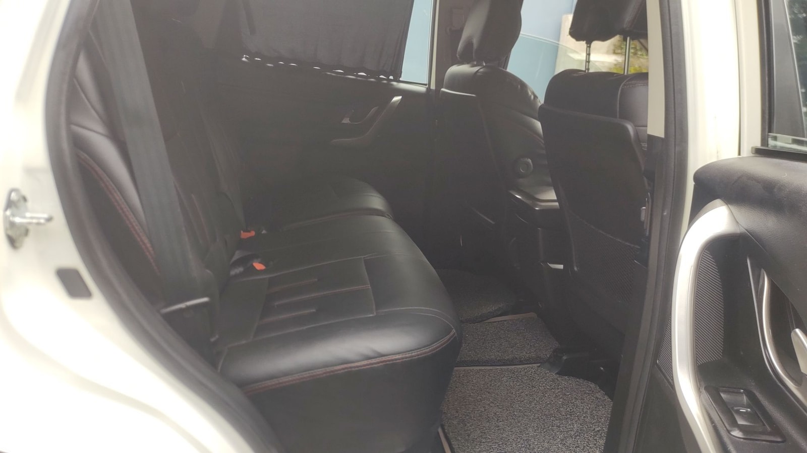 XUV500 image 19 XUV500 image 19