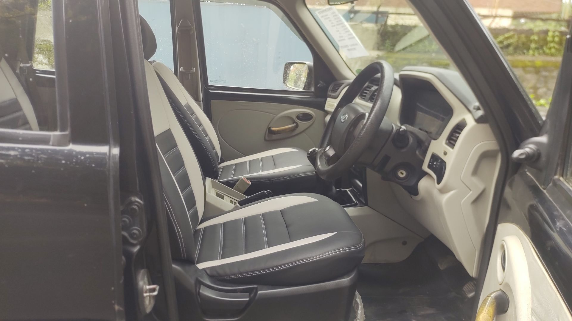 Used 2016 Mahindra Scorpio Used 2016 Mahindra Scorpio