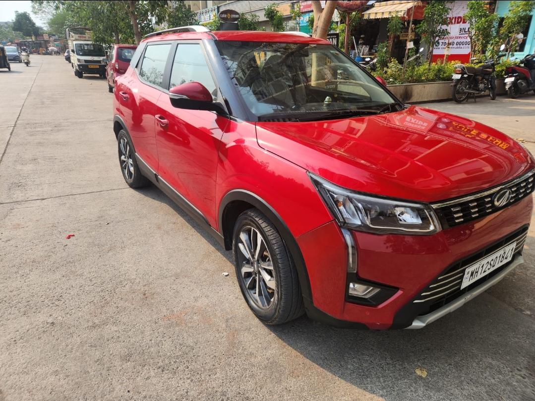Used 2020 Mahindra XUV300 W8 (O) AMT Diesel BS IV for sale