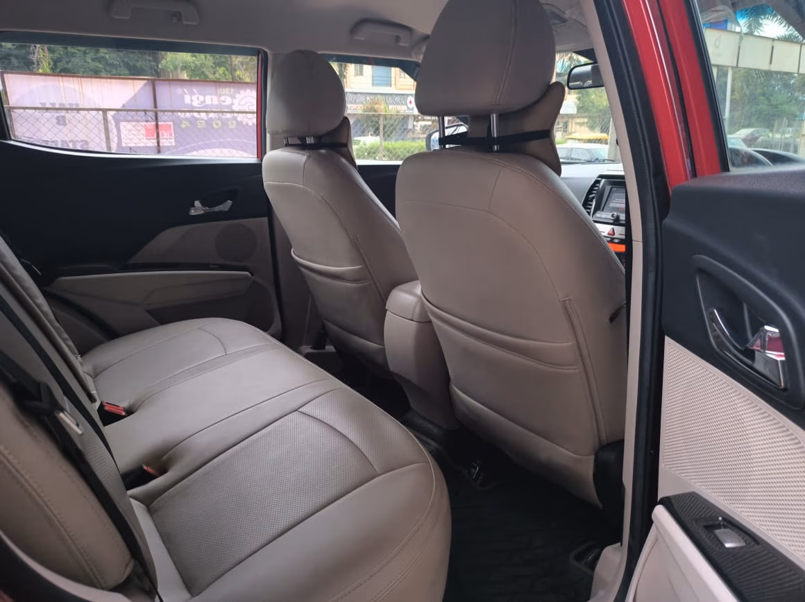 XUV300 image 10 XUV300 image 10