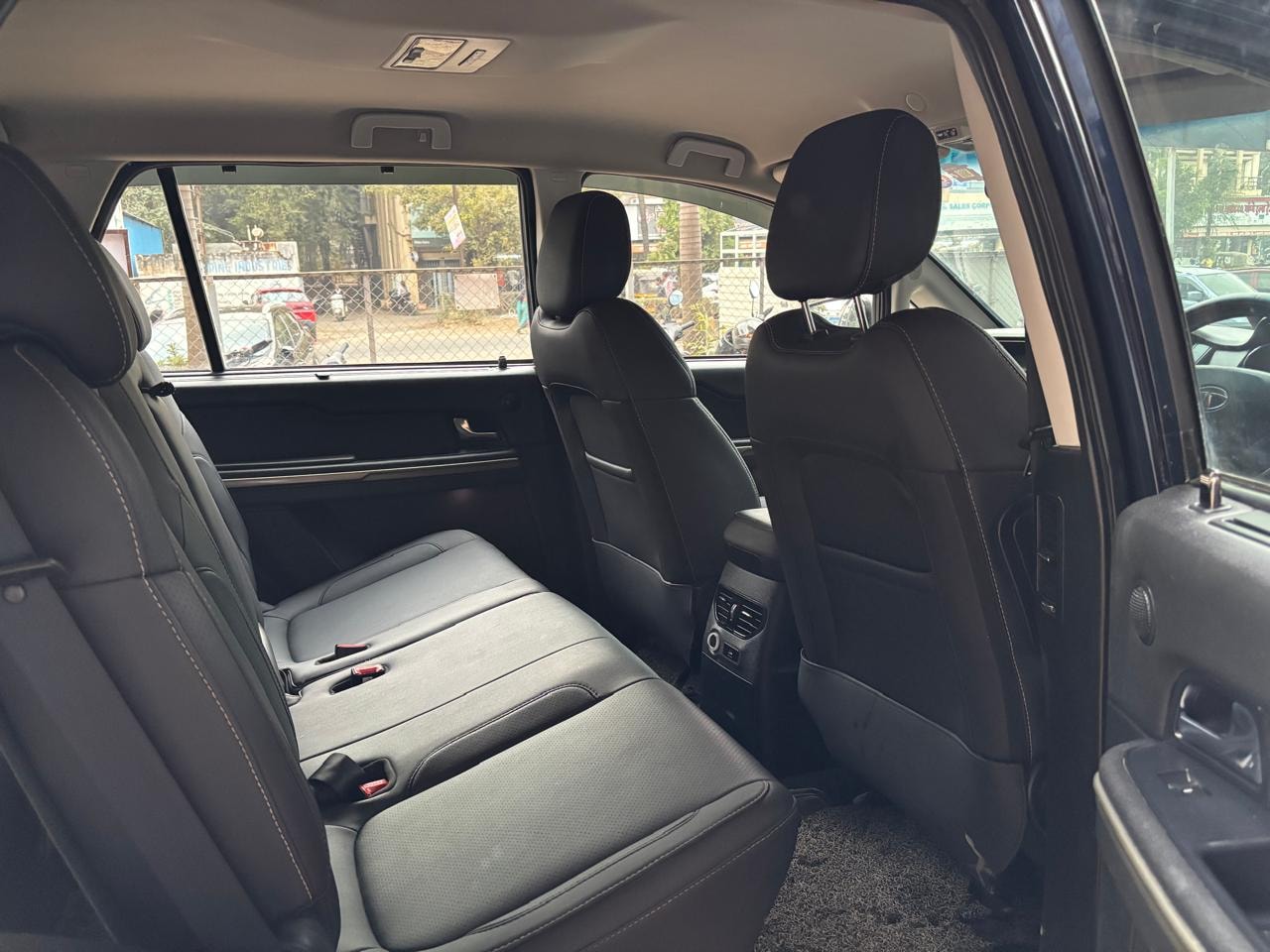 Hexa image 9 Hexa image 9