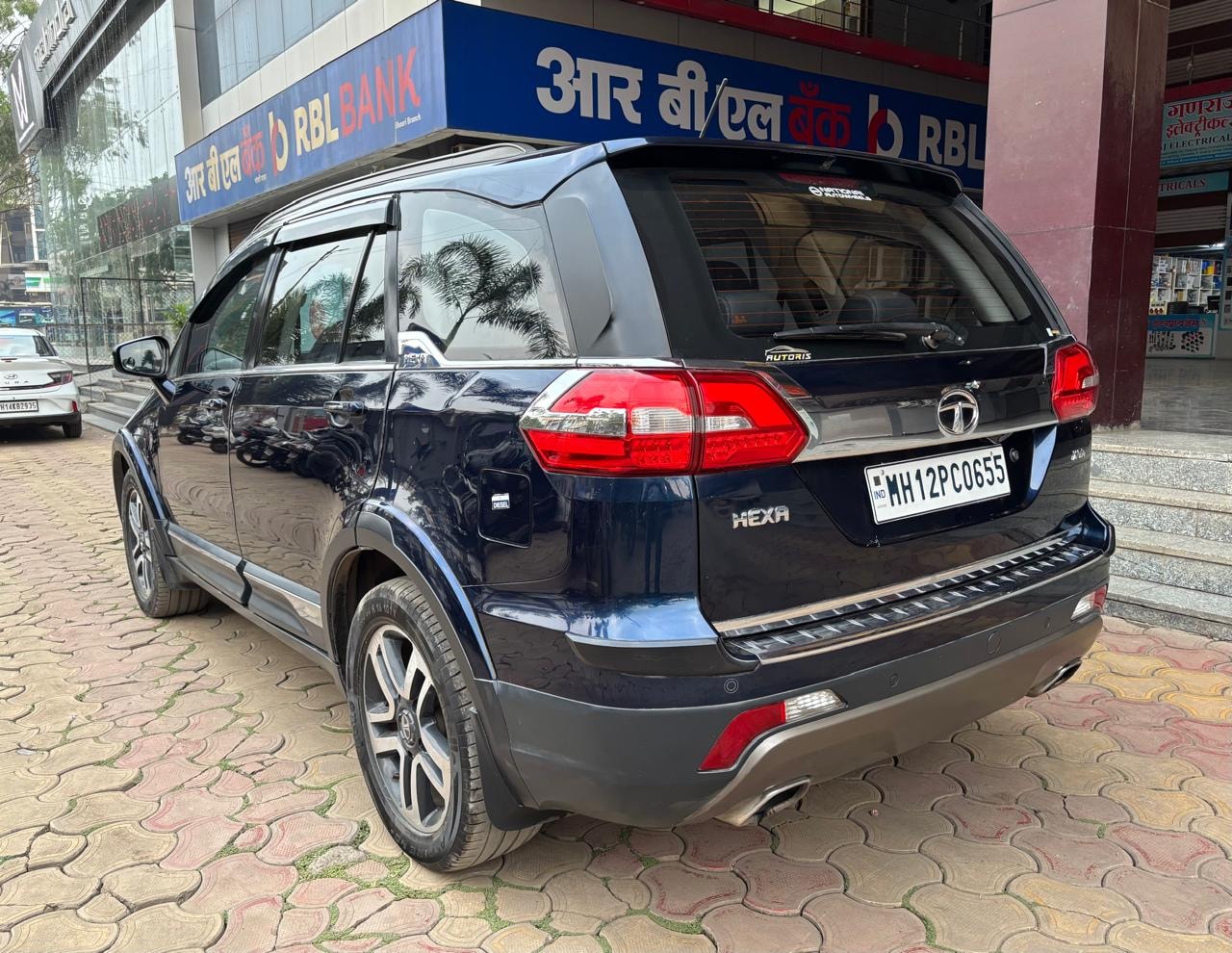 Hexa image 3 Hexa image 3