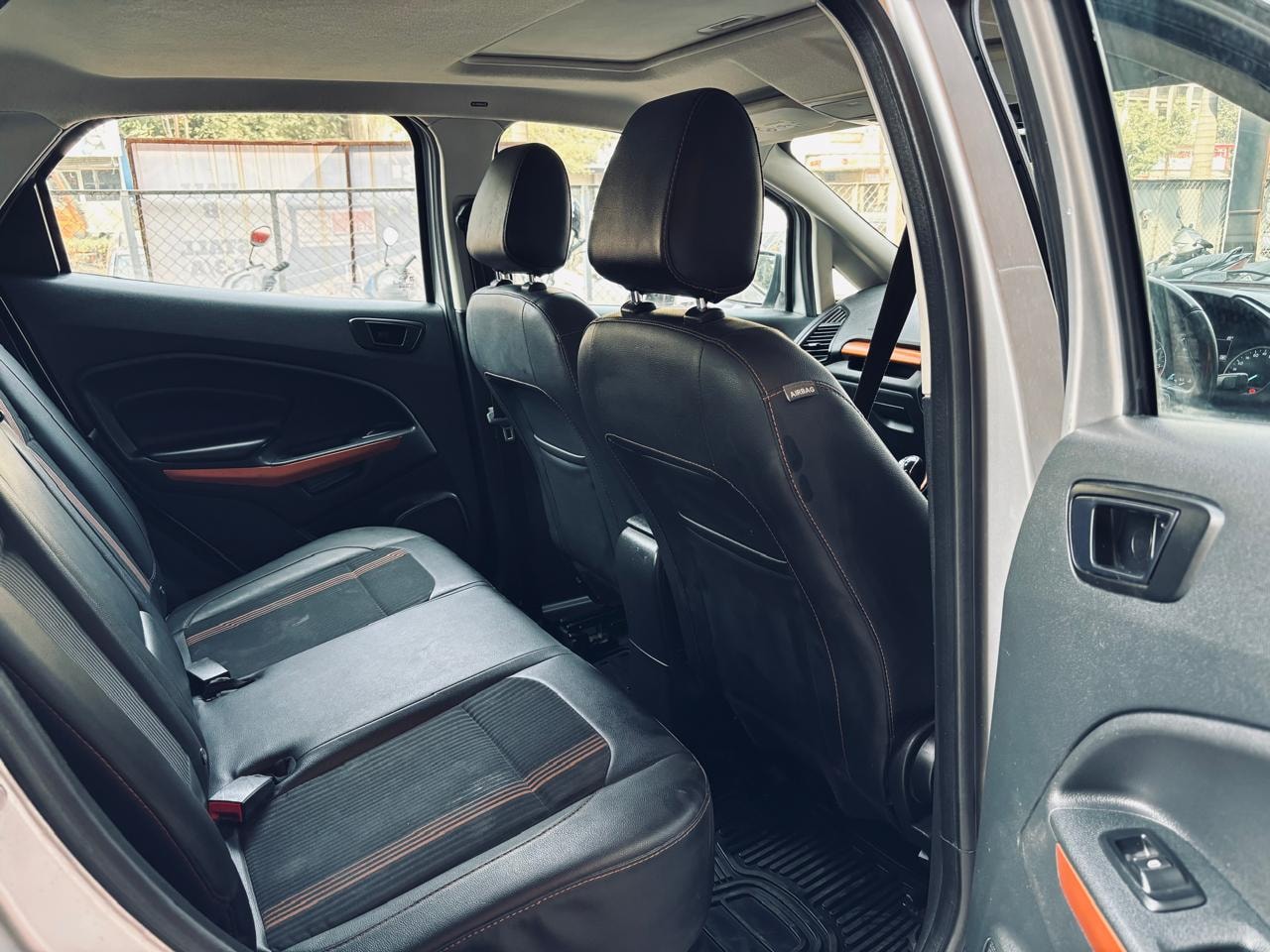 EcoSport image 6 EcoSport image 6