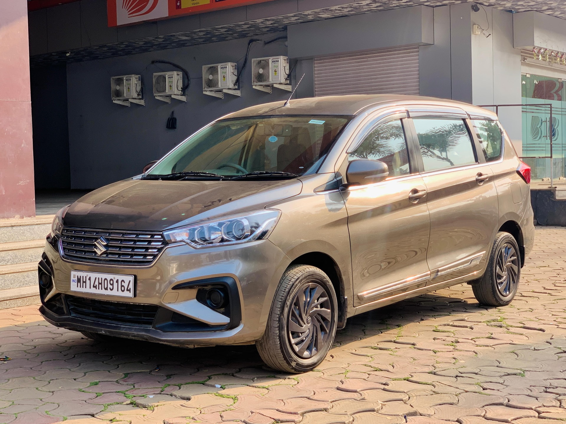 Ertiga image 2 Ertiga image 2