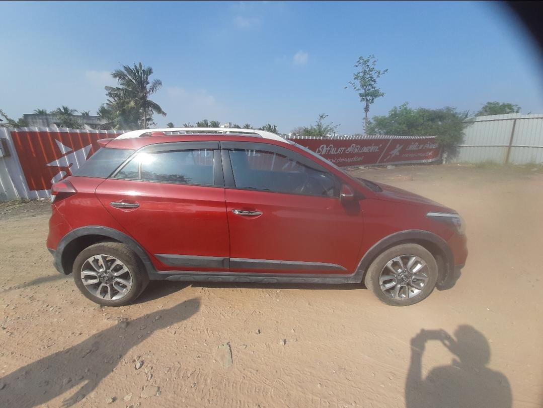 2019 Hyundai i20 Active 1.2 SX Right Side View 