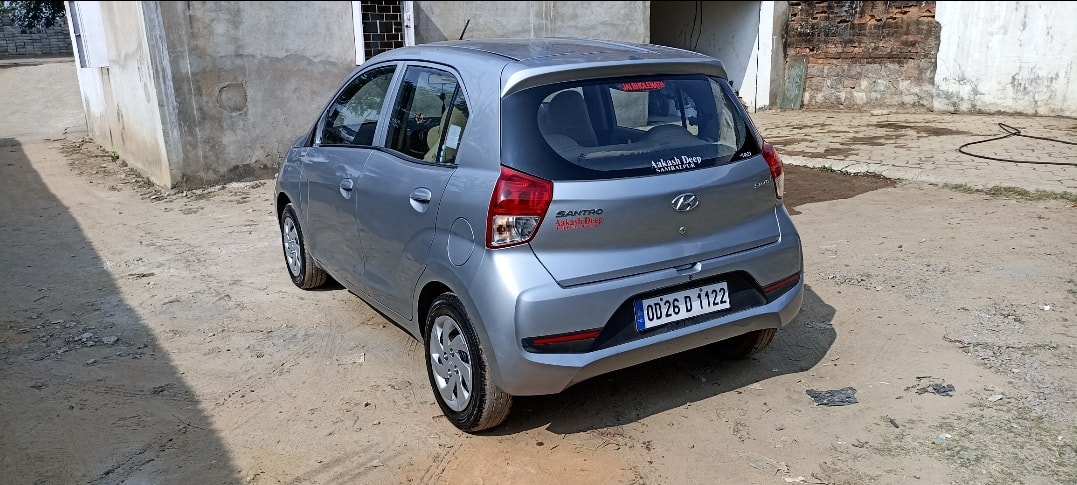 Santro image 4 Santro image 4