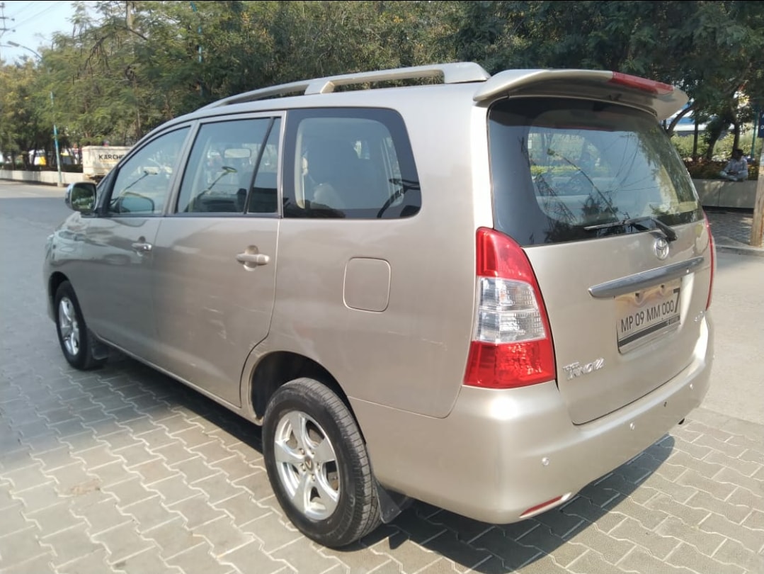 Innova image 6 Innova image 6